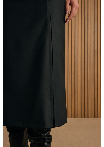 Önü Pilikaşe Yırtmaç Detaylı Etek fırsatları