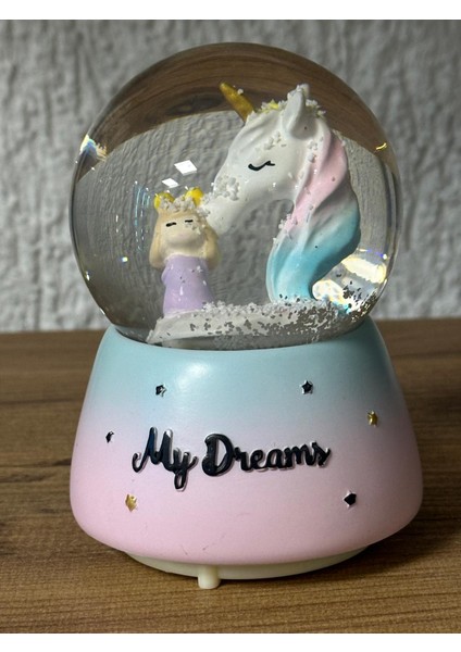 Unicorn ve Sevimli Kız Temalı Işıklı Müzikli Kar Püskürtmeli Orta Boy Pilli Kar Küresi