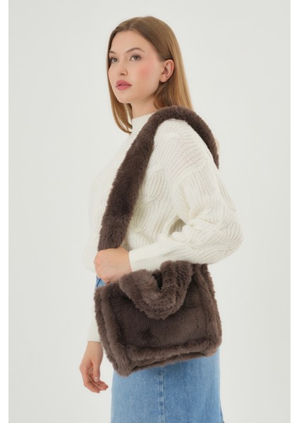 Soft Fluffy Bag / Brown Uzun Saplı Peluş Çanta / Cross Body En : 24 Boy : 18 modelleri