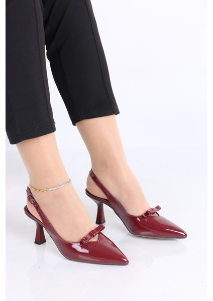 Sivri Burun Bordo Rugan Topuklu Ayakkabı – Zarif Fiyonk Detaylı modelleri