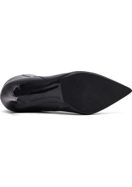 Kadın Siyah Fermuarlı Yüksek Ince Topuklu Deri Bot 25WFD133018