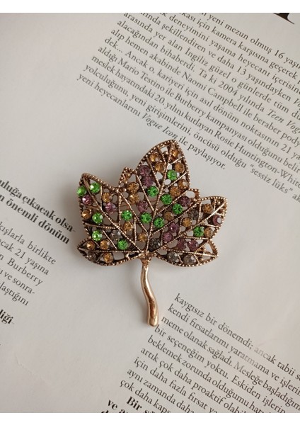 Lente Aksesuar Pembe Yeşil Zirkon Taşlı Çınar Yaprağı Broş, Kadın Yaka Iğnesi fiyatları