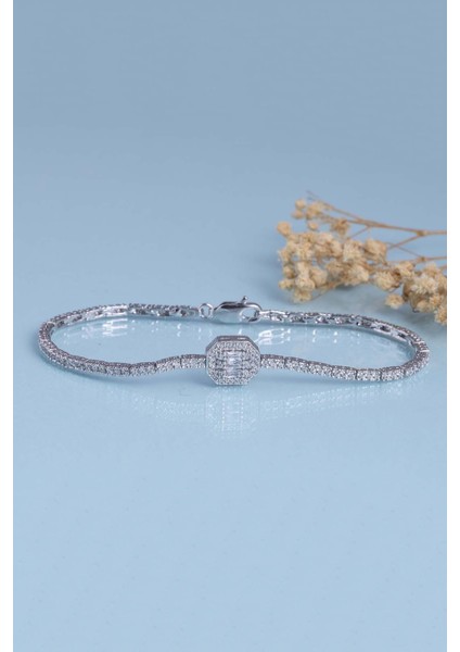 Baget Taşlı Rodyum Kaplama 925 Ayar Gümüş Bileklik fırsatları