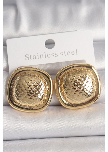 Pirinç Gold Renk İşlemeli Kare Model Kadın Küpe - TJ-BKP10149