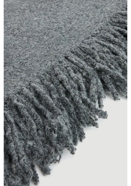 Püsküllü Üçgen Yün Şal - Gri modelleri