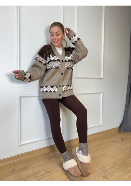 Vizon V Yaka Etnik Desen Hırka fırsatları