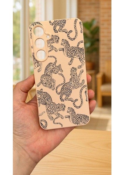 Samsung Galaxy A55 -Leopar Desenli Silikon Darbe Emici Klasik Korumalı Rubber Kılıf