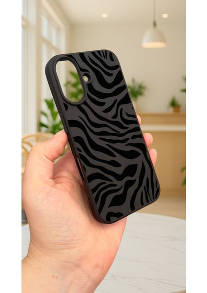 iPhone 16 Plus - Zebra Desenli Silikon Darbe Emici Klasik Korumalı Rubber Kılıf modelleri
