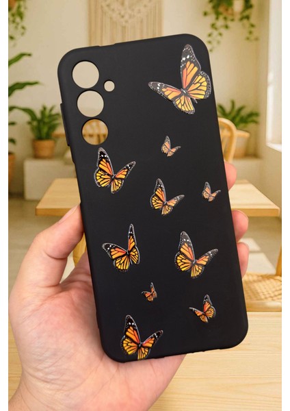 Samsung Galaxy A14 - Turuncu Kelebek Desenli Silikon Darbe Emici Klasik Korumalı Rubber Kılıf