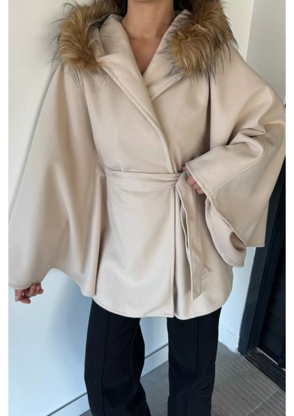 Kadın Kapüşonu Kürklü Bel Bağlamalı Panço P-00018971 fiyatları