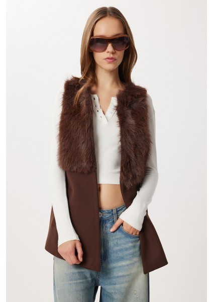 Suni Kürk Detaylı Kaşe Yelek LWF0050 Kahverengi