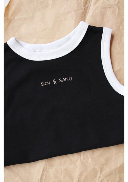 Siyah Nakışlı Biyeli Atlet fırsatları