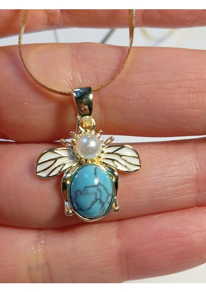 Arı Figürlü Firuze Taşlı Çelik Kolye fiyatları