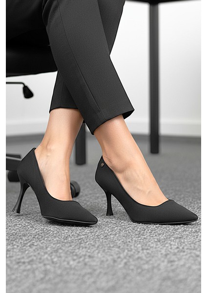 Jimena Esnek Yumuşak Kaymaz Taban (8 Cm) Siyah Süet Kadın Topuklu Ayakkabı