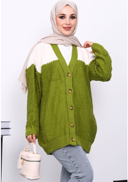 Yeşil V Yaka Düğmeli Triko Hırka