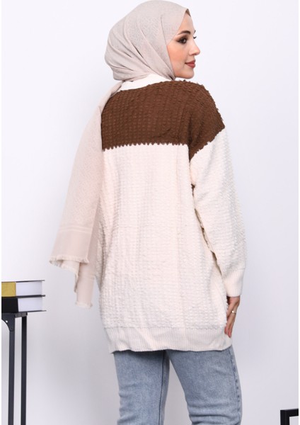 Krem V Yaka Düğmeli Triko Hırka fırsatları