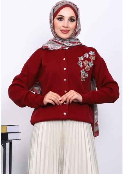 Bordo Nakışlı Düğmeli Triko Hırka
