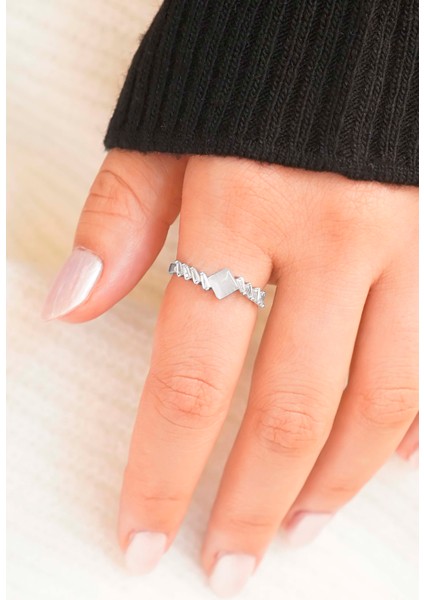 Kelebek ve Taşlı 2'li Kadın Yüzük Seti – Gümüş Renk fırsatları