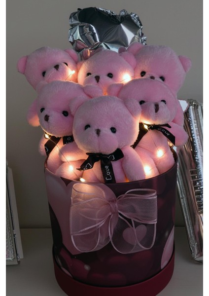 Premium Silindir Kalpli Kırmızı Kutusunda, Kalpli Balonlu LED Işıklı 6’lı Pembe Ayıcık Buketi fiyatları