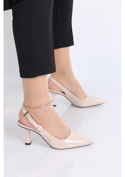 Sivri Burun Bej Rugan Topuklu Ayakkabı – Klasik ve Şık Tasarım modelleri