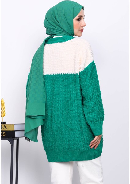 Zümrüt Yeşili V Yaka Düğmeli Triko Hırka fırsatları