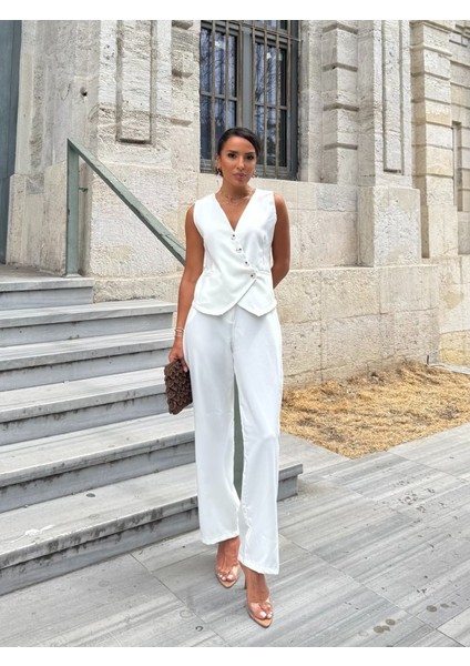 Kadın Sıfır Kollu Çapraz V Yakalı Önden Düğmeli Atlas Yelek ve Pantolon Ikili Takım
