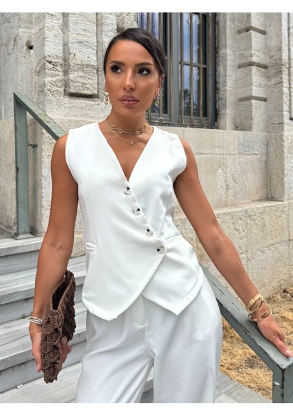 Kadın Sıfır Kollu Çapraz V Yakalı Önden Düğmeli Atlas Yelek ve Pantolon Ikili Takım
