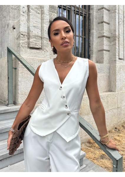 Kadın Sıfır Kollu Çapraz V Yakalı Önden Düğmeli Atlas Yelek ve Pantolon Ikili Takım