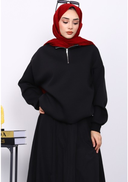 Siyah Yaka Fermuarlı Üç İplik Şardonlu Sweat