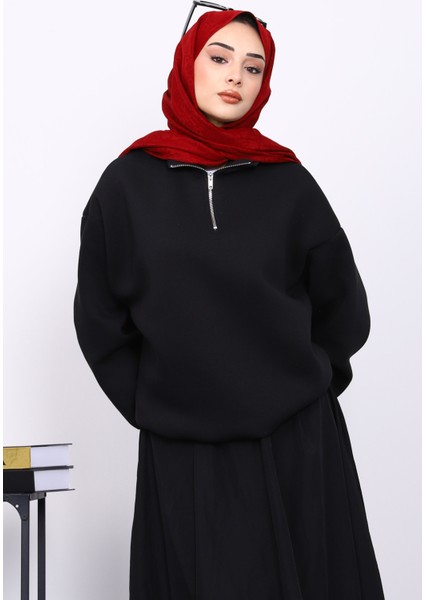 Siyah Yaka Fermuarlı Üç İplik Şardonlu Sweat modelleri