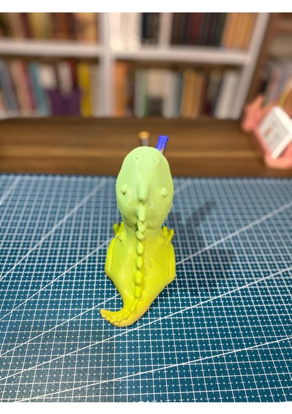 🦕 Yeşil Dinozor Kalemlik – Sevimli ve Eğlenceli Masa Düzeni fiyatları