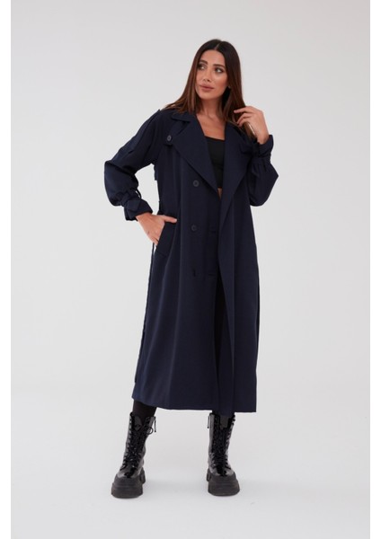 Şık Taş Rengi Düğmeli Trençkot – Rahat ve Modern Kesim