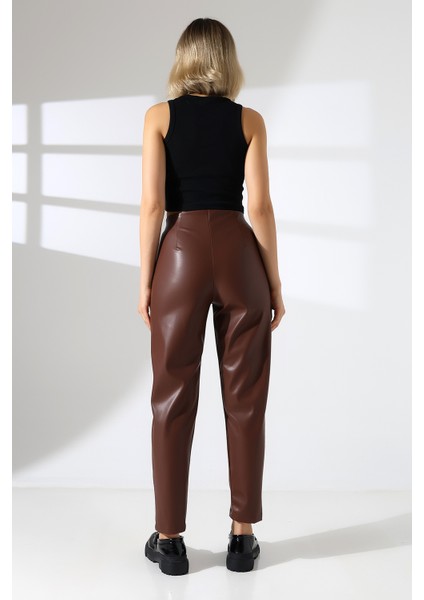 Deri Pantolon Paça Pens Detaylı