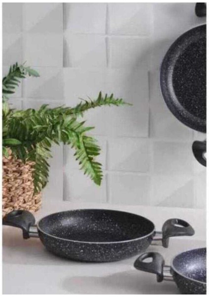 24 cm Yanmaz Yapışmaz Granit Sahan Tava – Çift Kulplu Siyah fiyatları