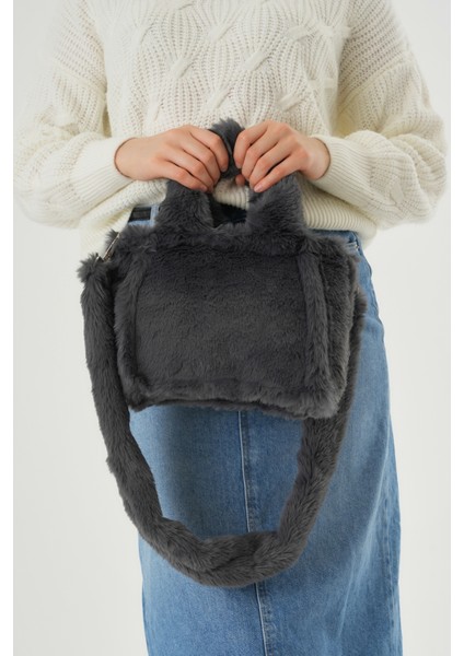 Soft Fluffy Bag / Grey Uzun Saplı Peluş Çanta / Cross Body En : 24 Boy : 18 indirimleri
