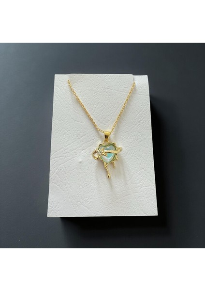 Şık Kadın Kolye – Günlük ve Özel Gün Kombinleri Için Mükemmel Aksesuar