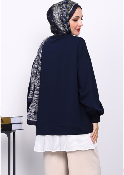 Lacivert Pilise Detaylı Bisiklet Yaka Sweatshirt fırsatları