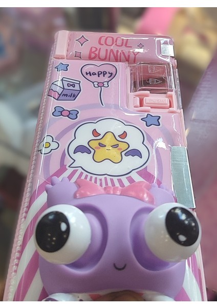 3 Bölmeli Kapaklı Sukuşi Kuromi Figürlü Kalemtraşlı Kalem Kutusu AD68122 fiyatları