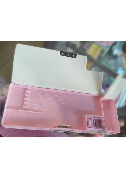 3 Bölmeli Kapaklı Sukuşi Kuromi Figürlü Kalemtraşlı Kalem Kutusu AD68122 modelleri