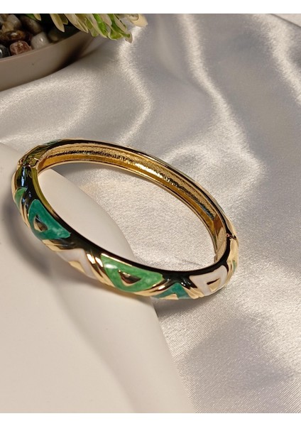 Yeşil ve Beyaz Porselen Mineli Bilezik