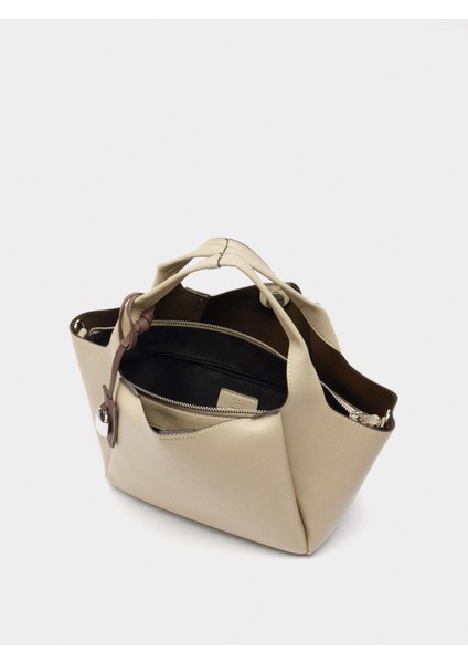 Çıkarılabilir Charm'lı Tote Çanta modelleri