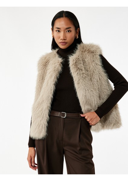 Düğmeli Bisiklet Yaka Kolsuz Suni Kürk Crop Yelek