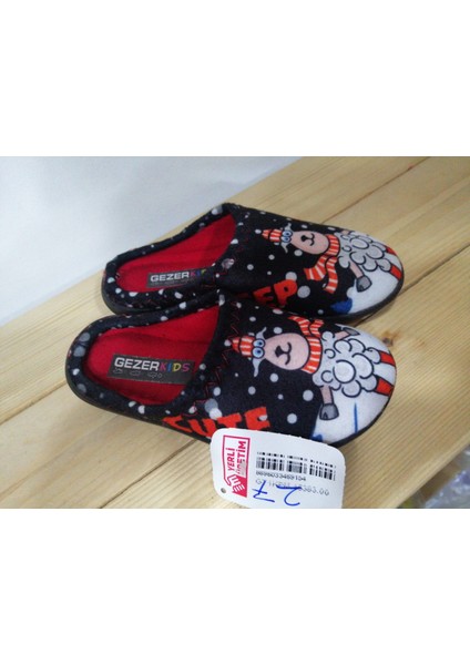 Yeni Sezon Rahat Taban Koyun Desenli Kışlık Erkek Çocuk Ev Terliği fırsatları