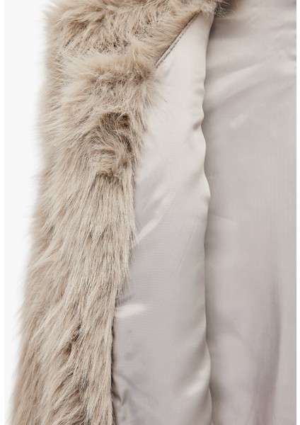 Düğmeli Bisiklet Yaka Kolsuz Suni Kürk Crop Yelek