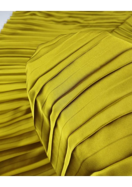 Yağ Yeşiline Dönük Renkte Pliseli Kumaş (En 150 cm x Boy 200 Cm) fırsatları