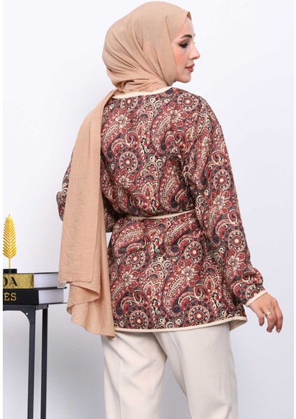 Krem Etnik Desenli Cepli Ceket fırsatları