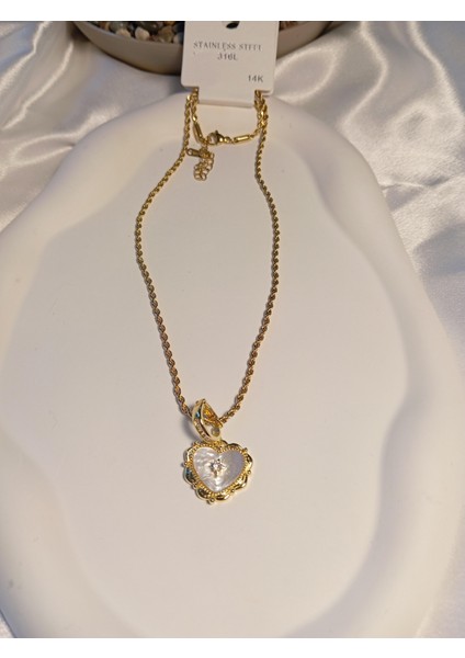 14 K Kaplama Burgu Zincirli Işlemeli Kalp Detaylı Çelik Kolye fiyatları
