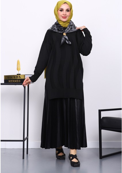 Siyah Bisiklet Yaka Soğuk İplik Triko Tunik fiyatları