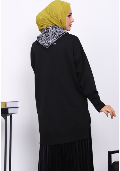 Siyah Bisiklet Yaka Soğuk İplik Triko Tunik fırsatları