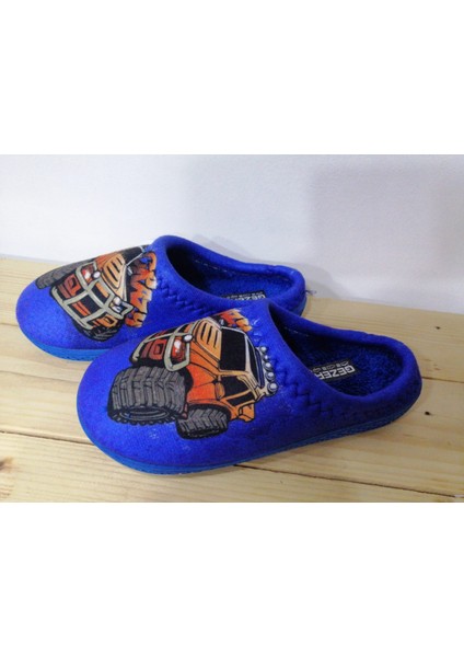 Yeni Sezon Rahat Taban Kışlık Araba Desenli Erkek Çocuk Ev Terliği fırsatları